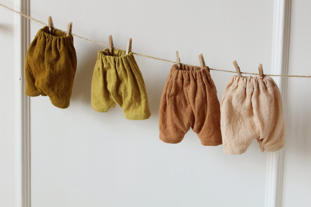 IMG 8228 1 | Pepita Calabaza | Descubre los nuevos pantalones teñidos a mano