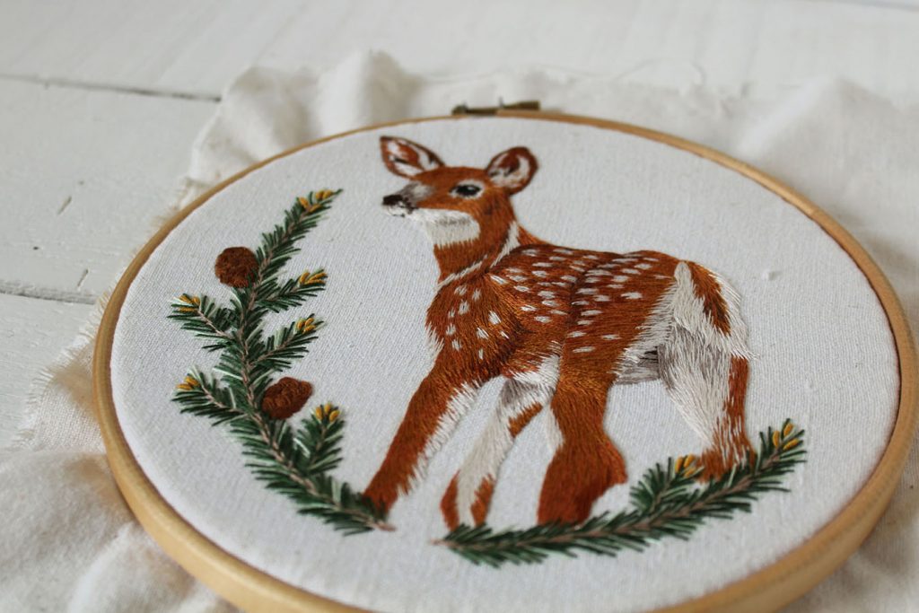 cervatillo bordado II 1 1 | Pepita Calabaza | Un cervatillo libre bordado durante el encierro