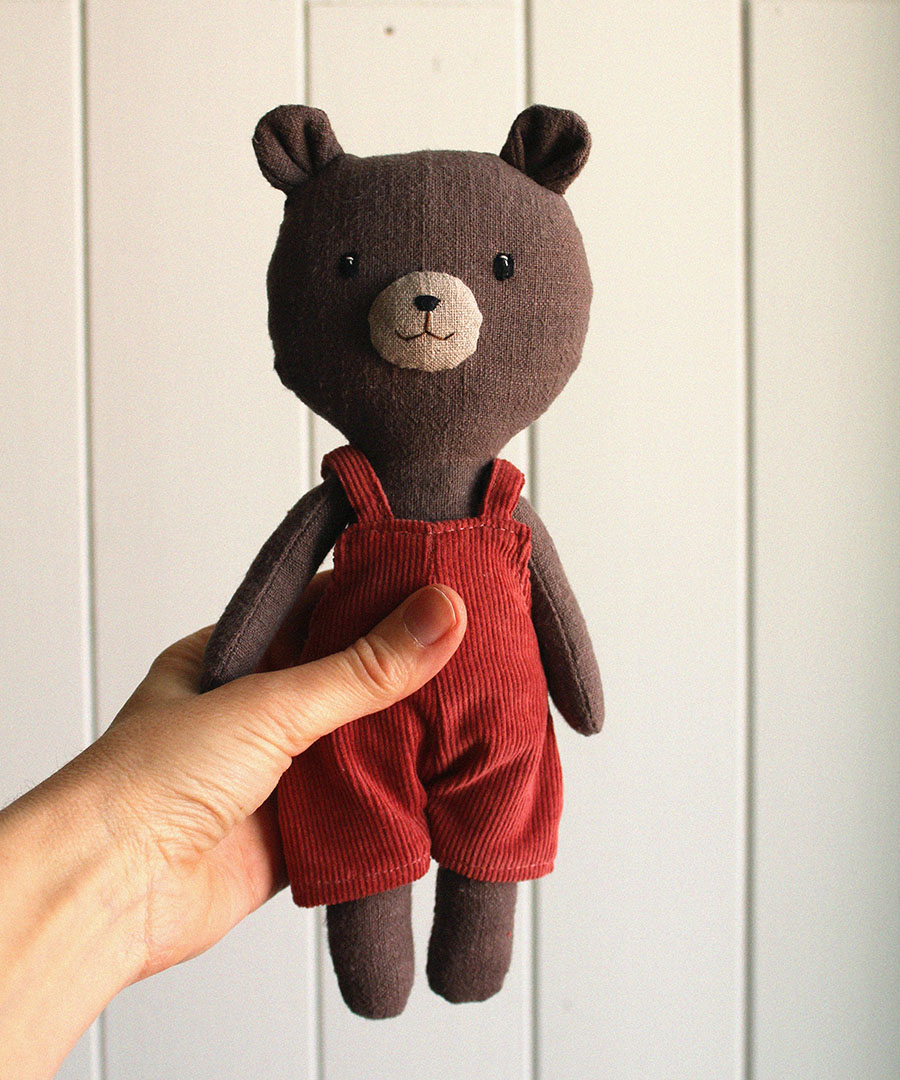 peluche oso peto pana burdeos | Pepita Calabaza | Home