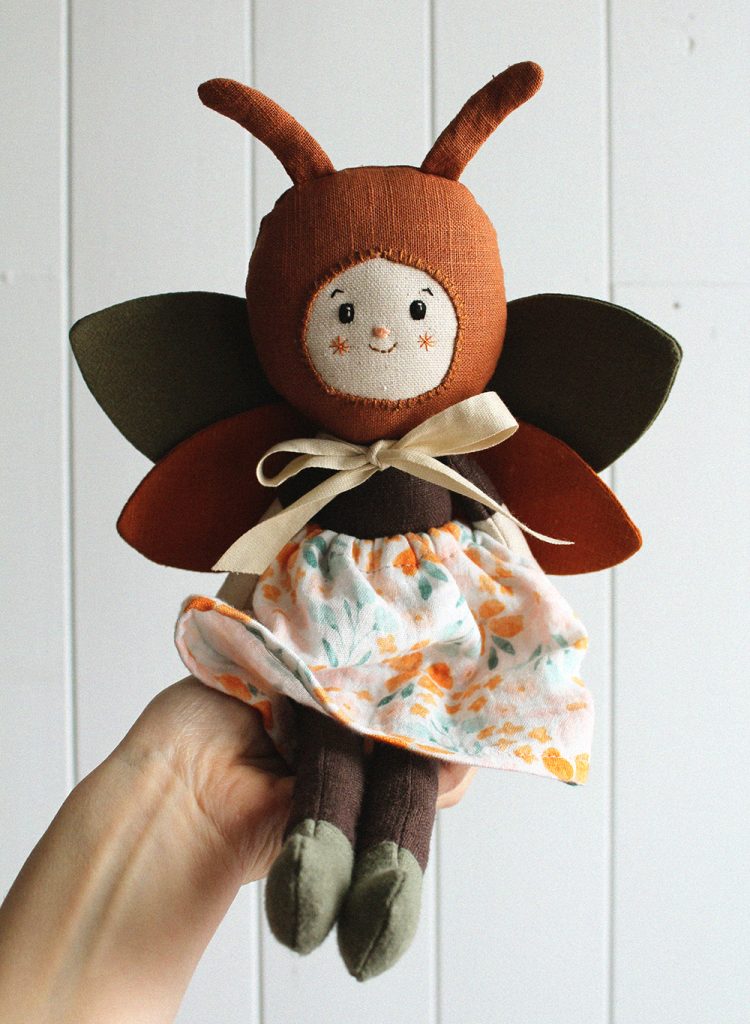 muneca de lino insecto teja | Pepita Calabaza | Muñecas de colección muneca de lino insecto teja | Pepita Calabaza | Muñecas de colección