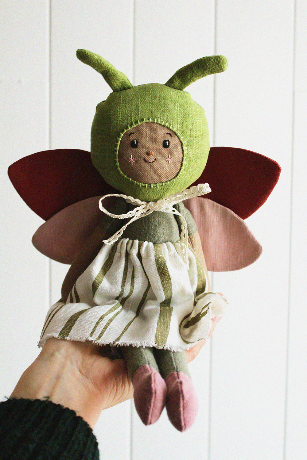 muneca de trapo insecto verde | Pepita Calabaza | Muñecas de colección muneca de trapo insecto verde | Pepita Calabaza | Muñecas de colección