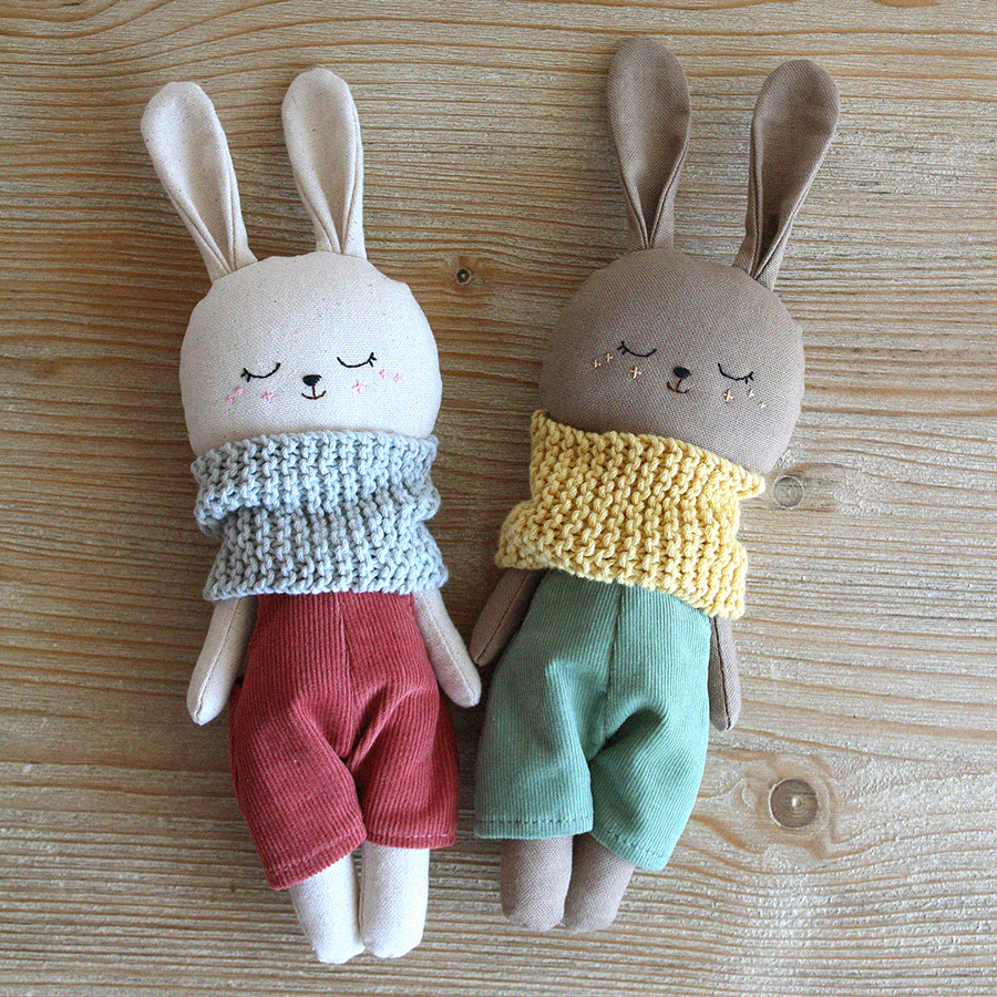 peluches conejitos peto de pana | Pepita Calabaza | Home