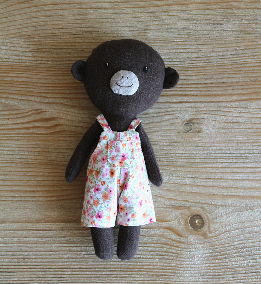 peluche monito peto flores | Pepita Calabaza | Home